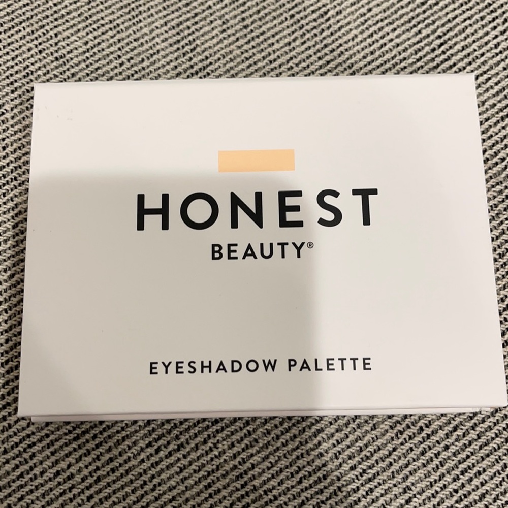 Honest beauty eyeshadow palette